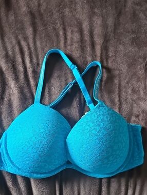 PINK Victoria's Secret Blue Lace Padded Bra with Adjustable Straps